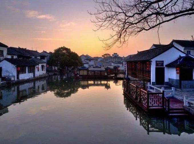 “陈浩南”郑伊健曾经比刘德华还红，为什么现在却不怎么出现在大众眼前了？游戏画面
